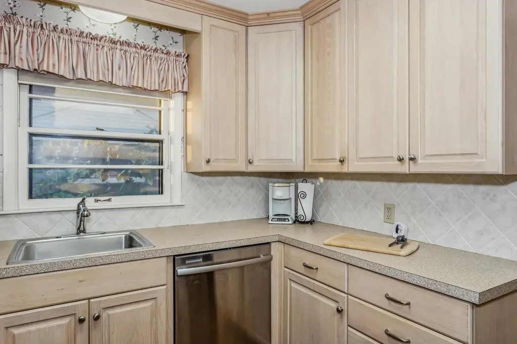 417 S Lexington Road Wichita KS 67218
