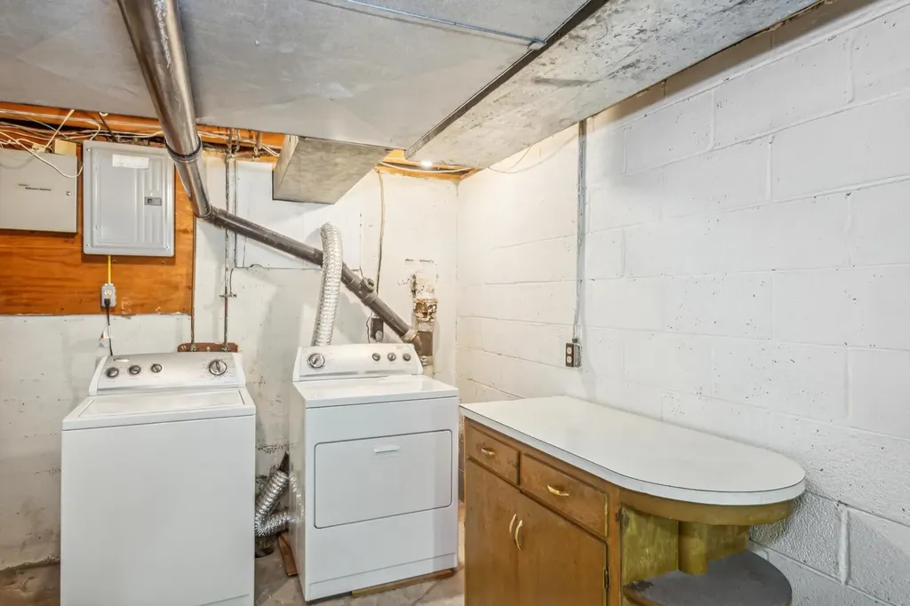 417 S Lexington Road Wichita KS 67218