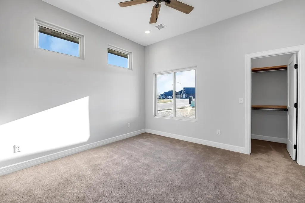 5146 N Lycee Street Bel Aire KS 67226
