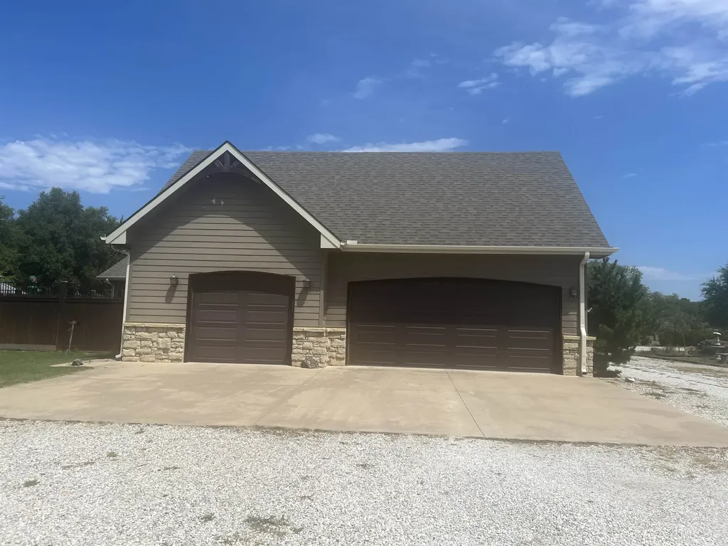 2000 E Madison Arkansas City KS 67005