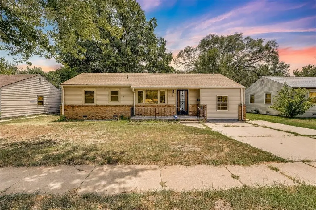 1535 E Luther Street Wichita KS 67216
