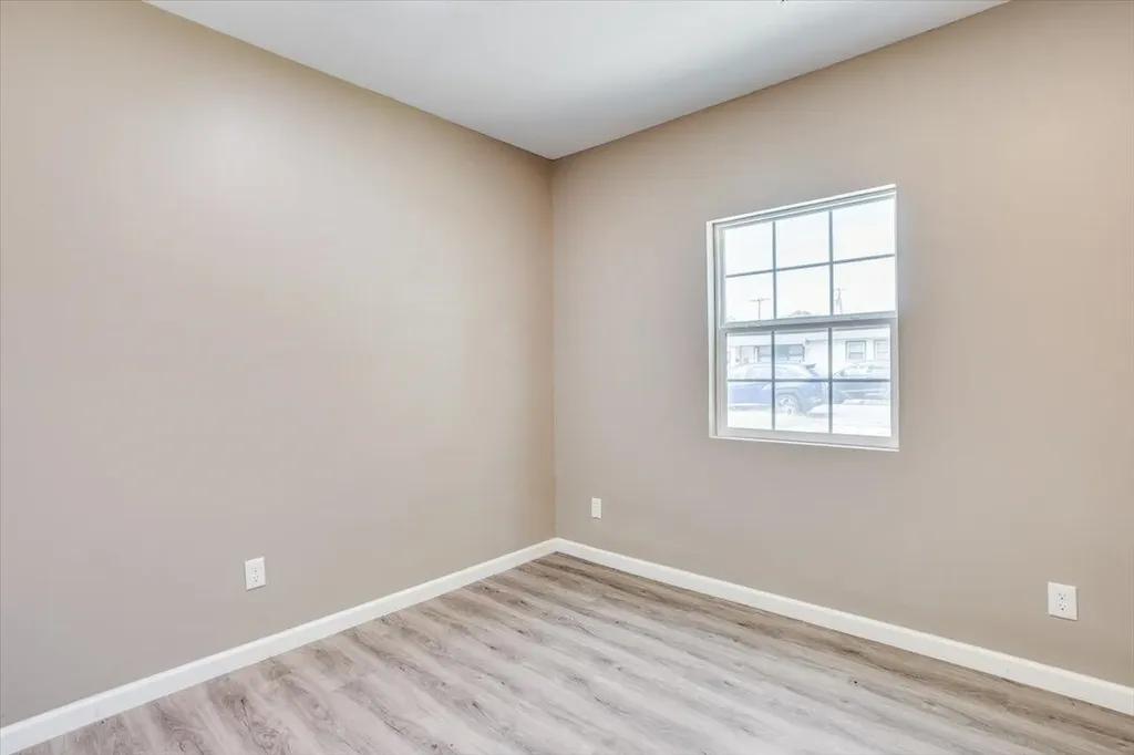 1535 E Luther Street Wichita KS 67216
