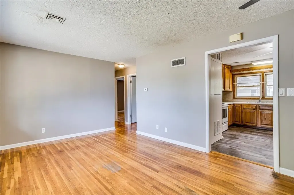1535 E Luther Street Wichita KS 67216