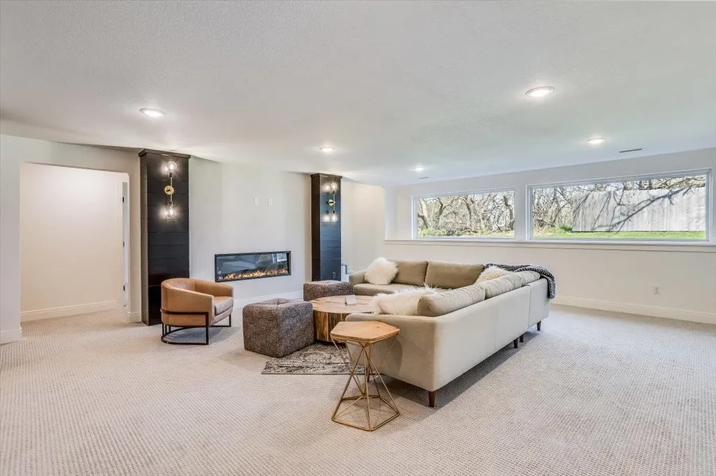 260 S Ciderbluff Circle Wichita KS 67052