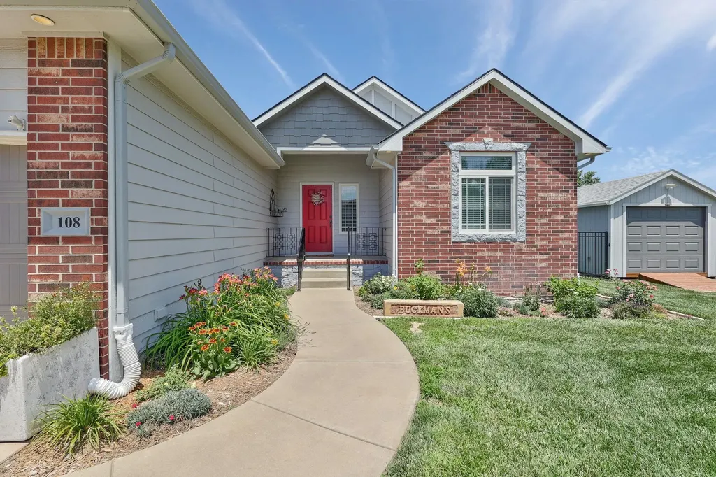 108 W Winterset Circle Goddard KS 67052