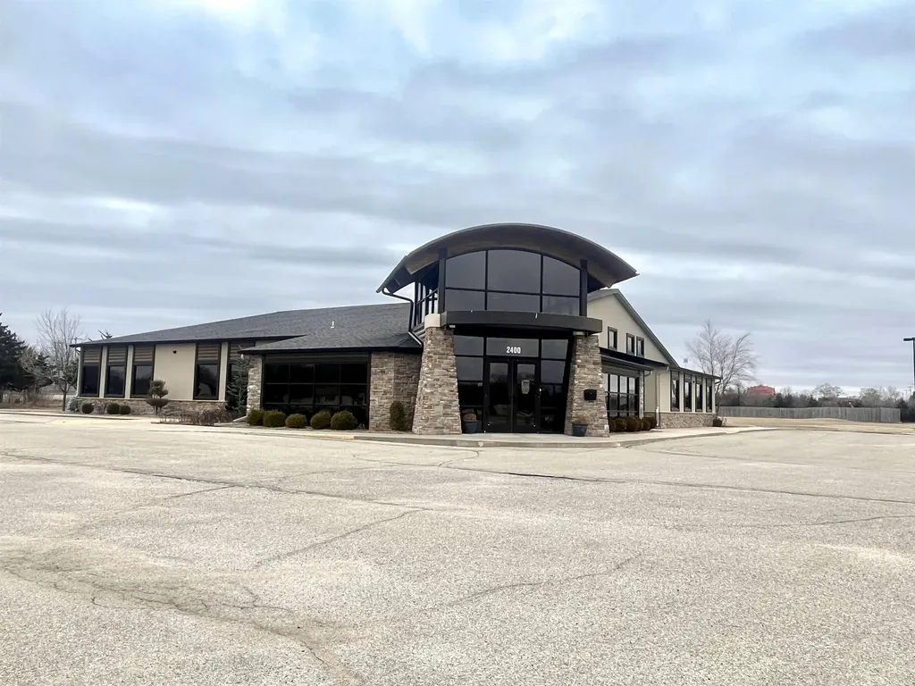 2400 S Greenwich Wichita KS 67207
