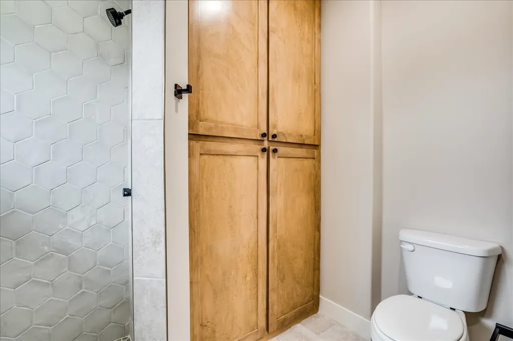 178 S Wellcrest Court Wichita KS 67052