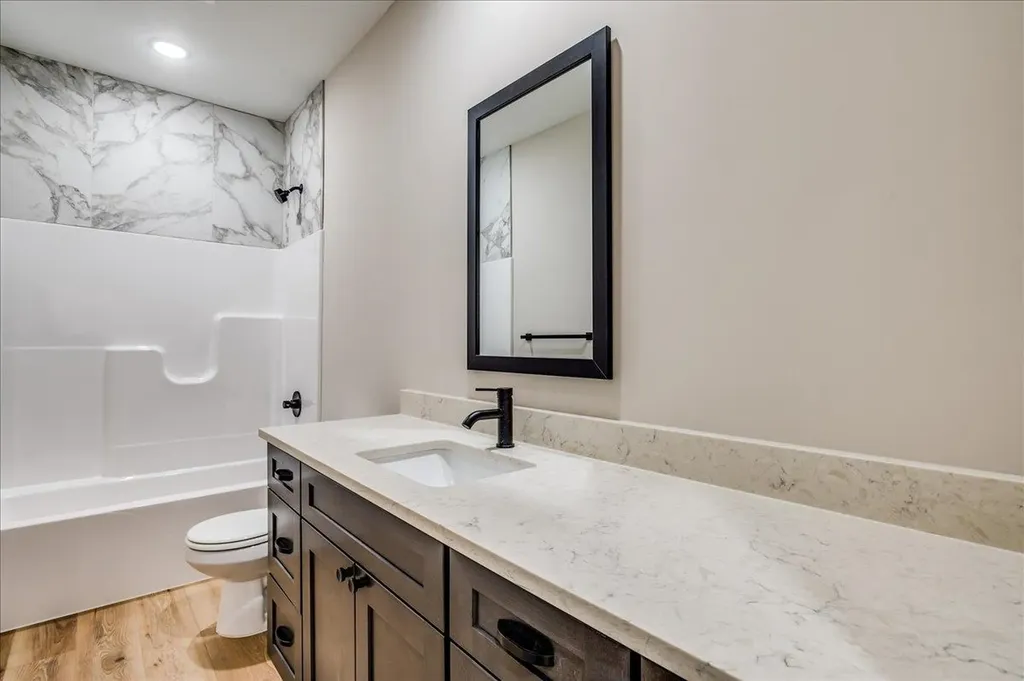 178 S Wellcrest Court Wichita KS 67052