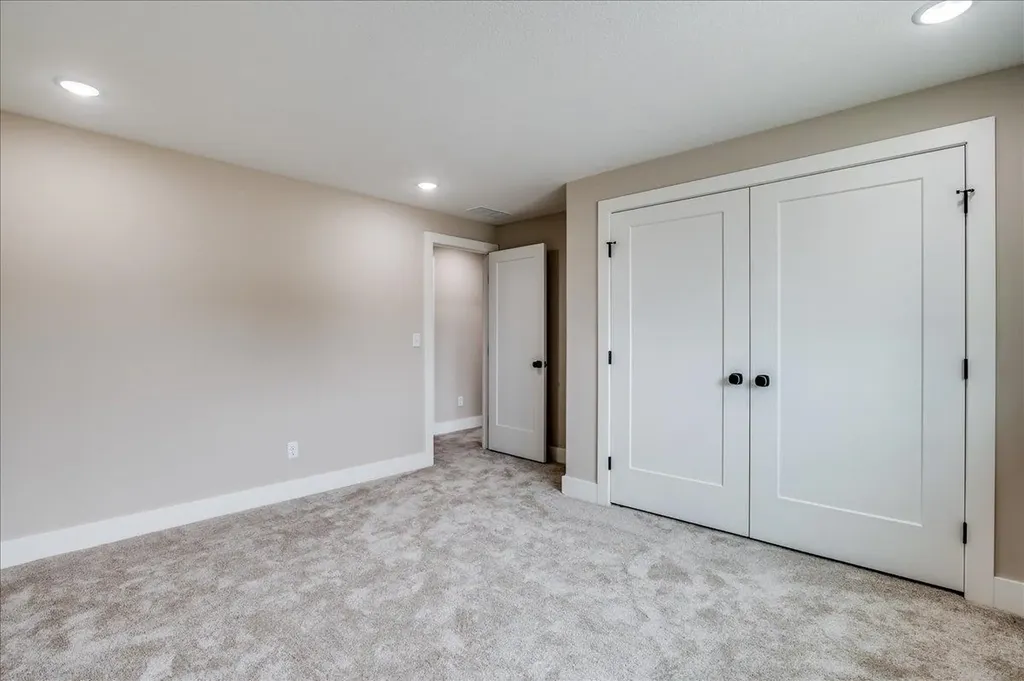 178 S Wellcrest Court Wichita KS 67052
