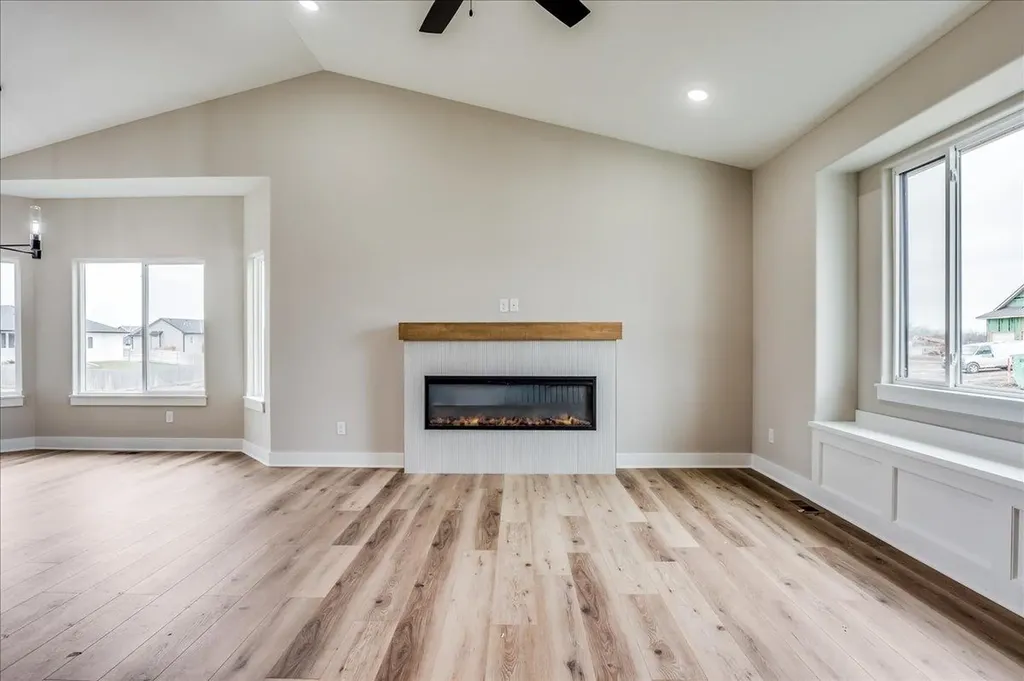 178 S Wellcrest Court Wichita KS 67052