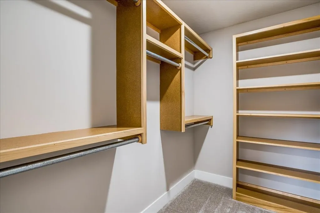 178 S Wellcrest Court Wichita KS 67052