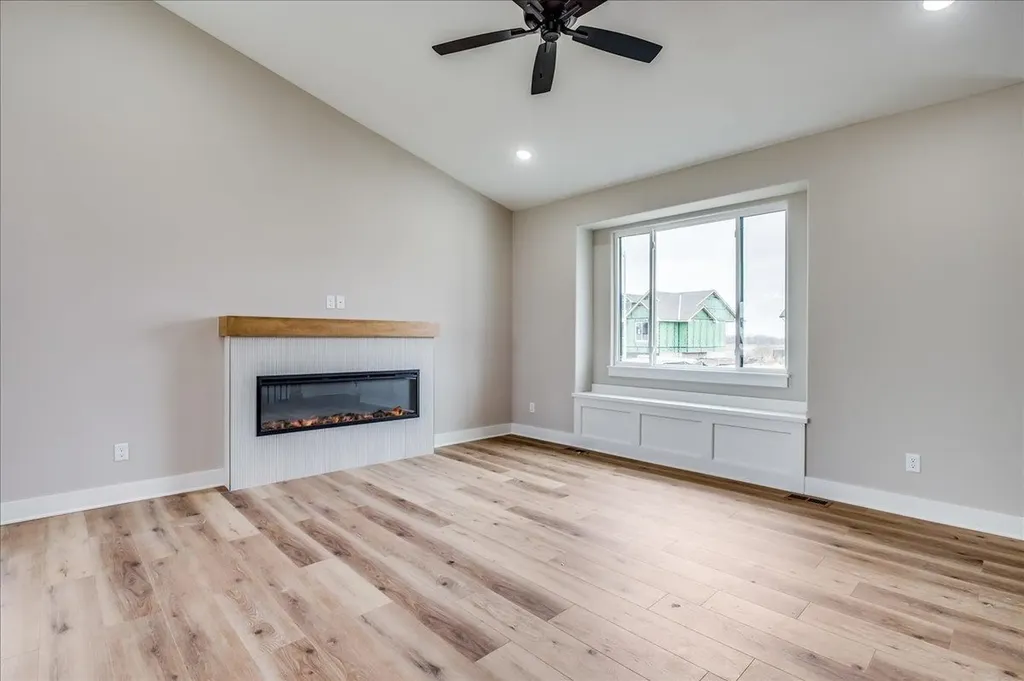 178 S Wellcrest Court Wichita KS 67052