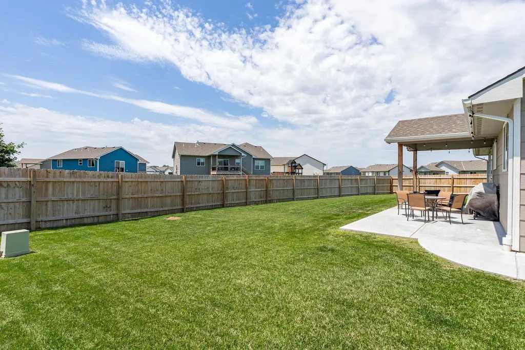 1617 N Thoroughbred Street Wichita KS 67235