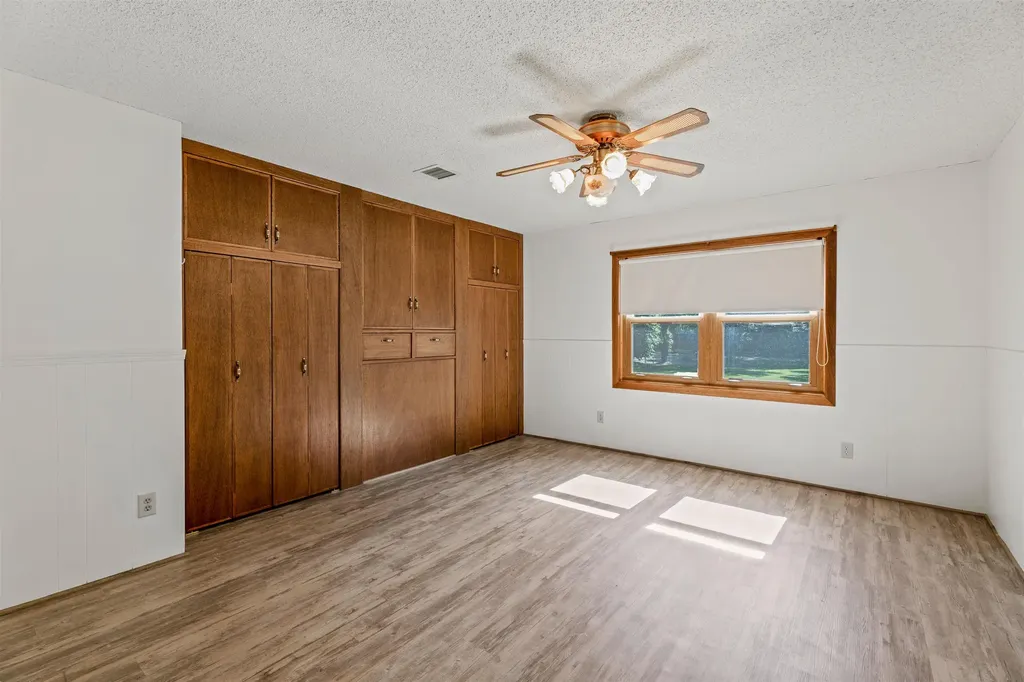 5739 N Sullivan Road Wichita KS 67204