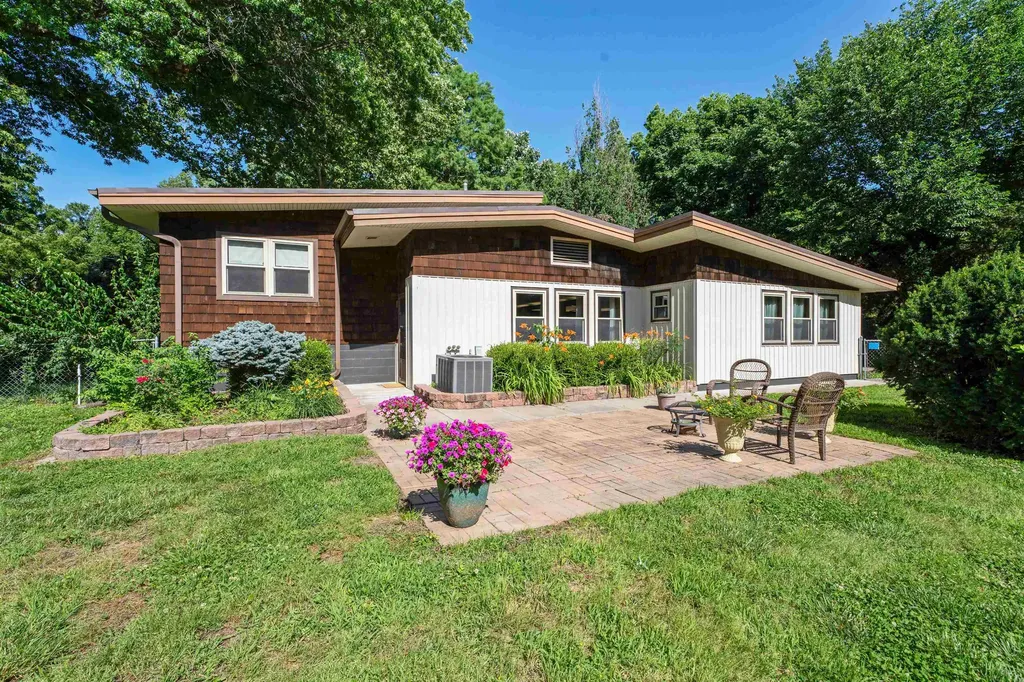 5739 N Sullivan Road Wichita KS 67204