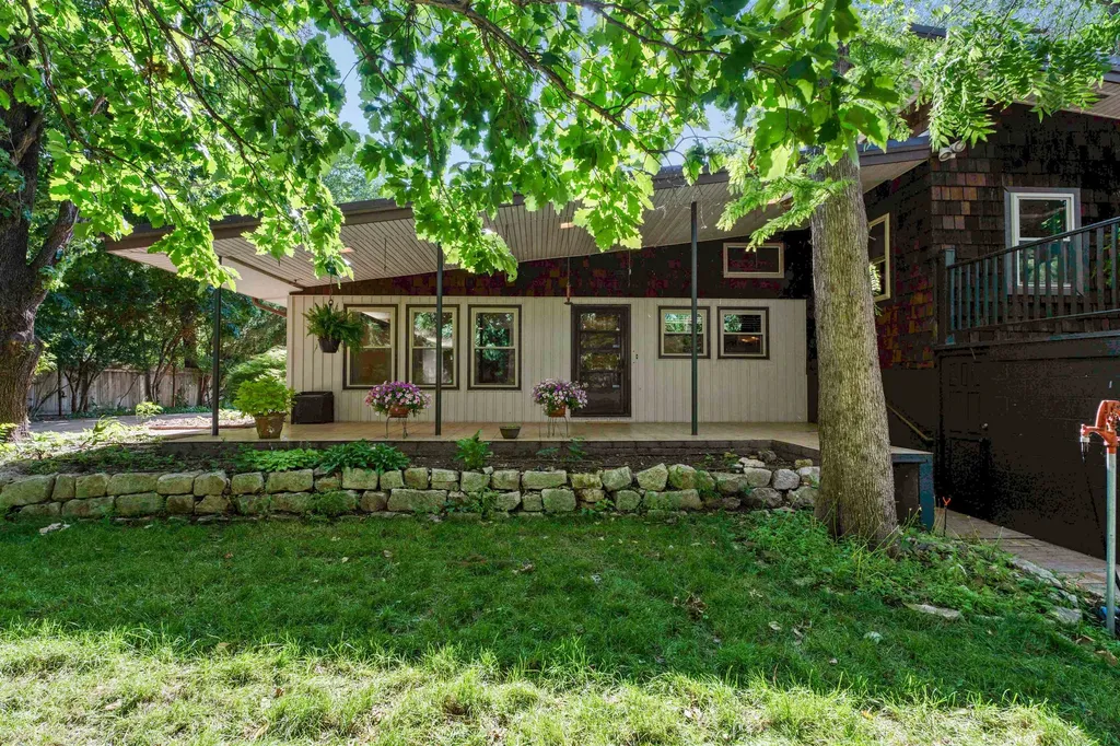5739 N Sullivan Road Wichita KS 67204