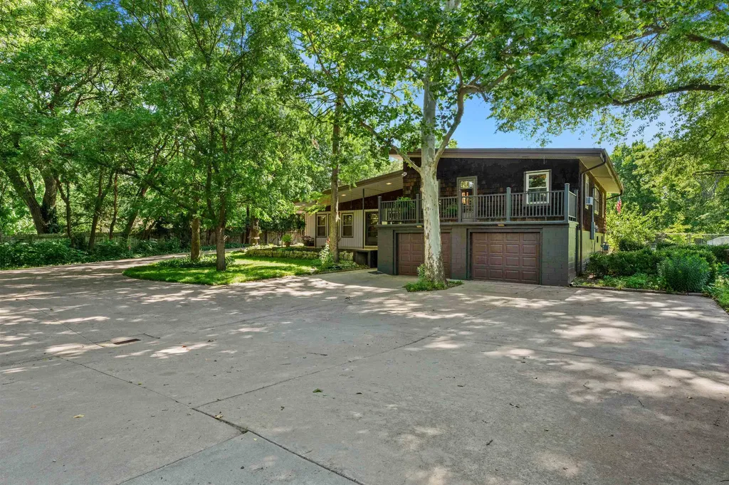 5739 N Sullivan Road Wichita KS 67204
