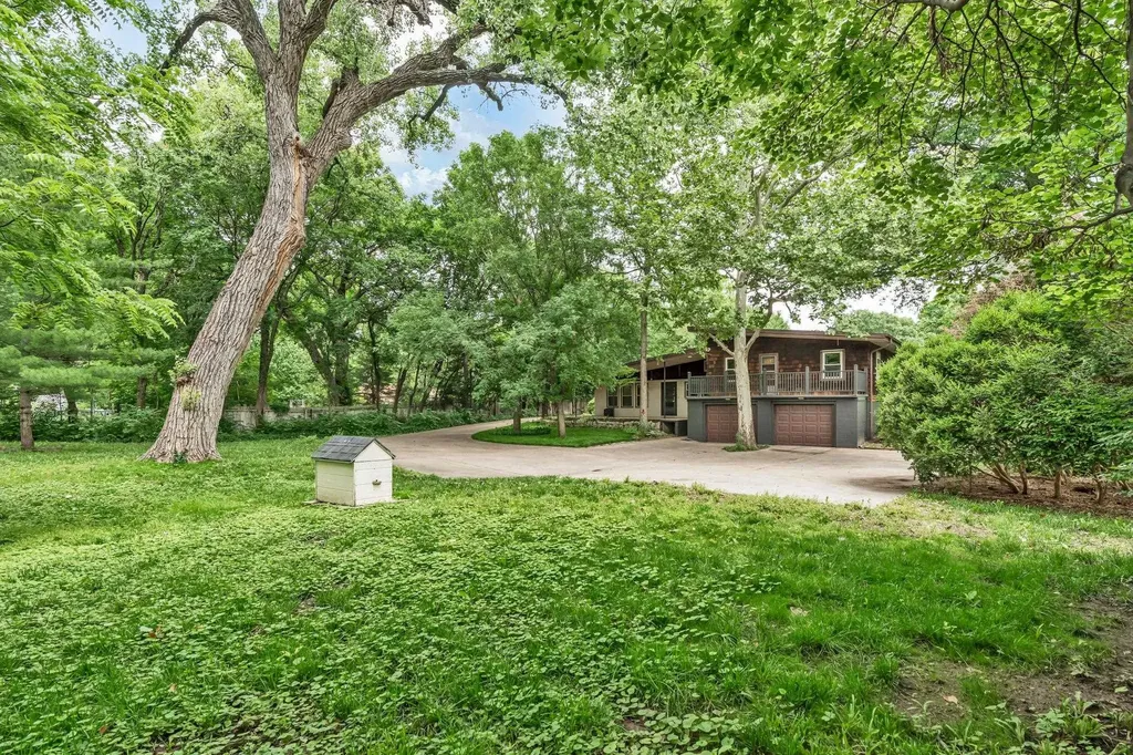 5739 N Sullivan Road Wichita KS 67204