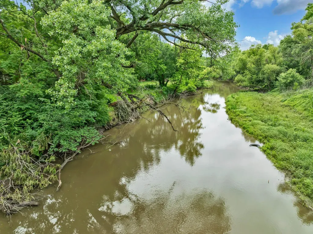 5739 N Sullivan Road Wichita KS 67204