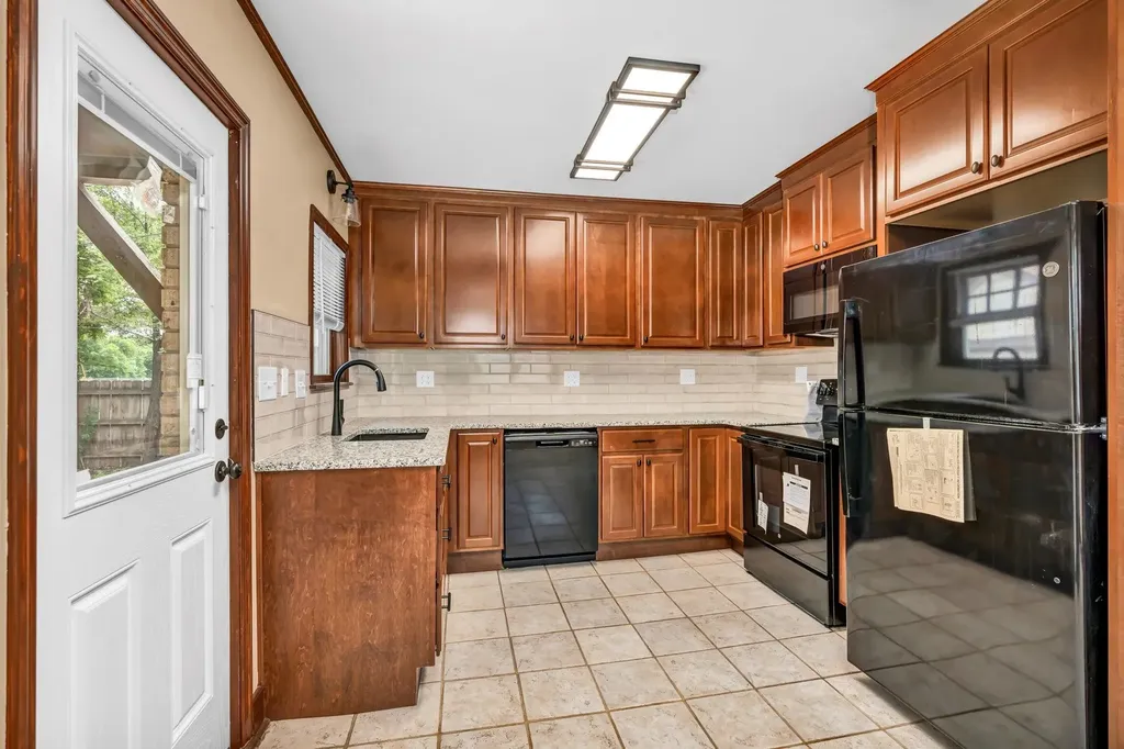 246 N Oliver Avenue Wichita KS 67208