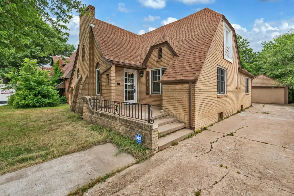 246 N Oliver Avenue Wichita KS 67208