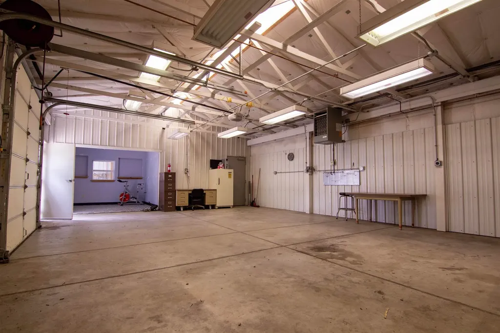 1515 E Alta Wichita KS 67216