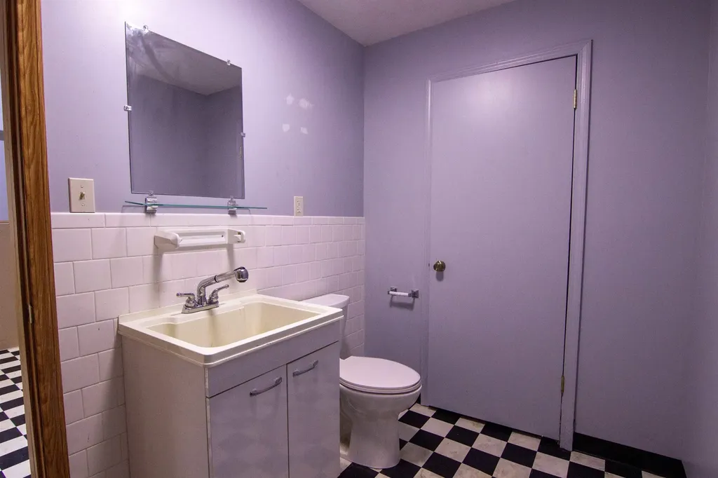 1515 E Alta Wichita KS 67216