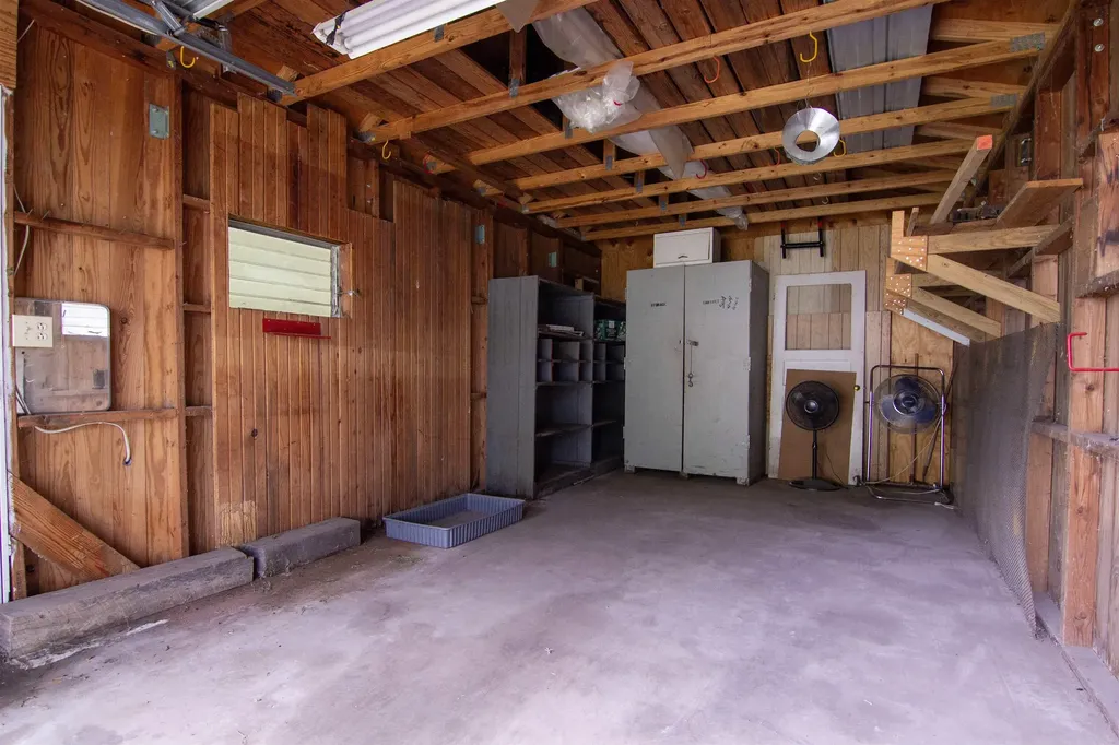 1515 E Alta Wichita KS 67216