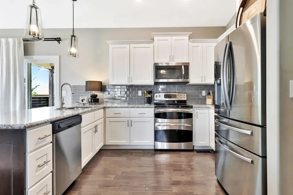 5191 N Cambridge Street Bel Aire KS 67226