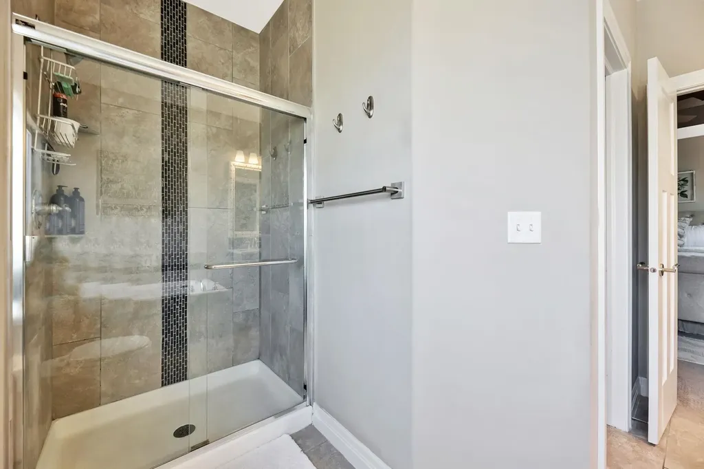 5191 N Cambridge Street Bel Aire KS 67226