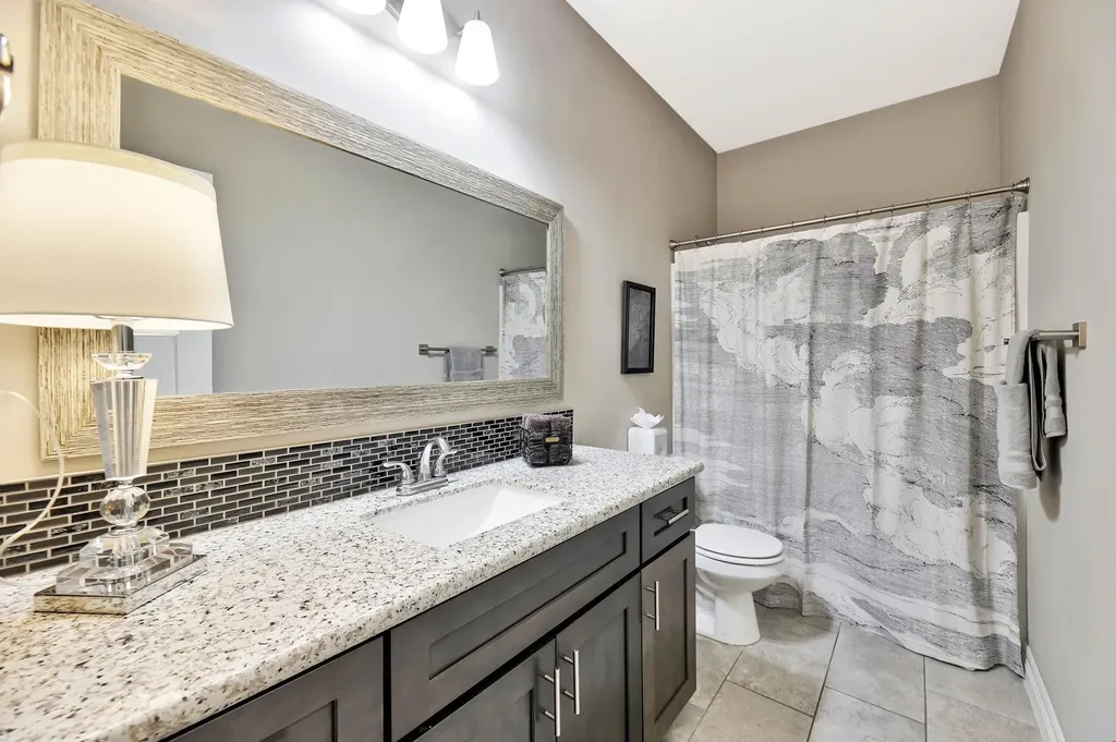 5191 N Cambridge Street Bel Aire KS 67226