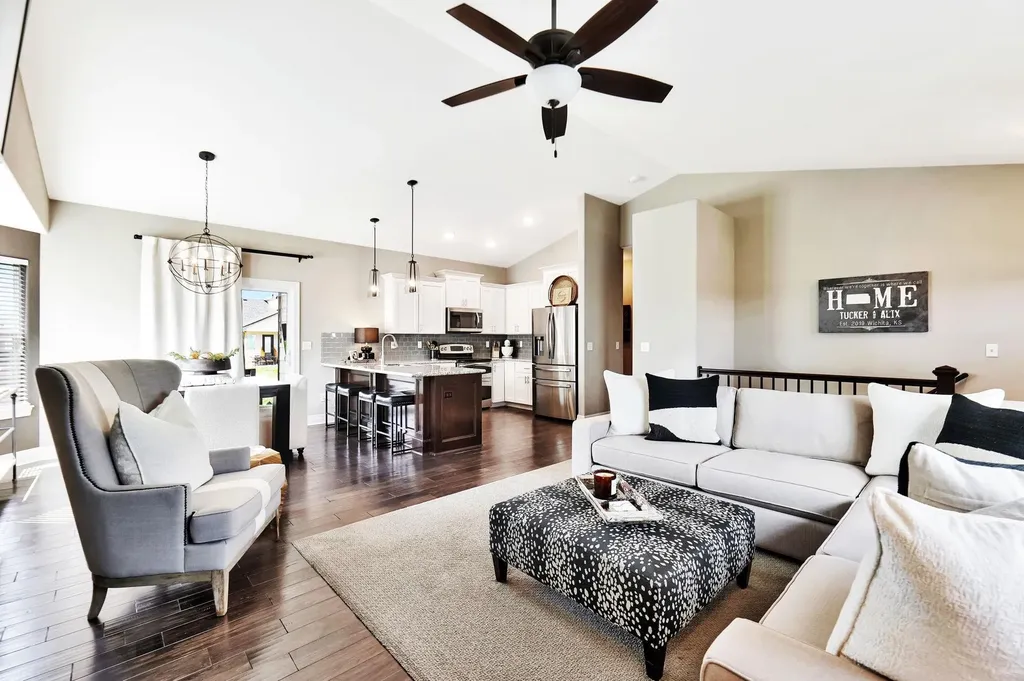 5191 N Cambridge Street Bel Aire KS 67226