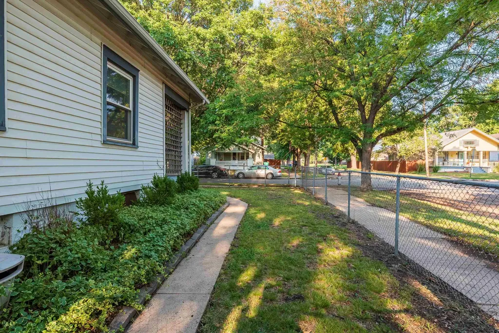 355 S Chautauqua Avenue Wichita KS 67211