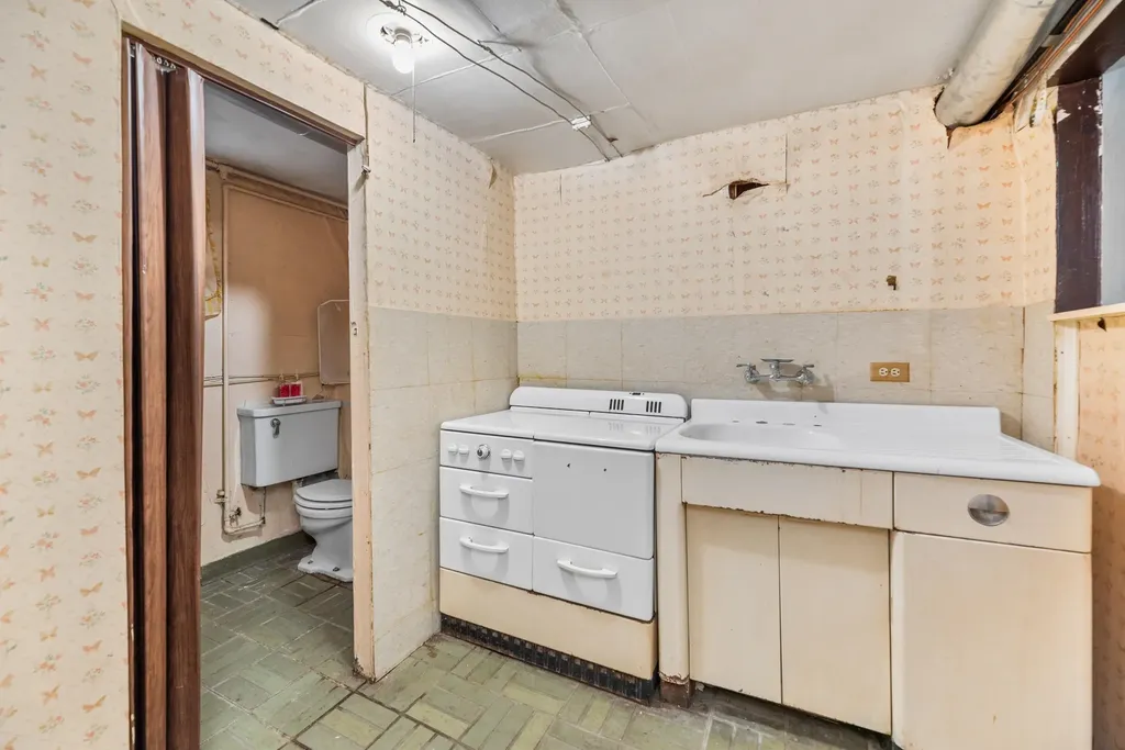 355 S Chautauqua Avenue Wichita KS 67211