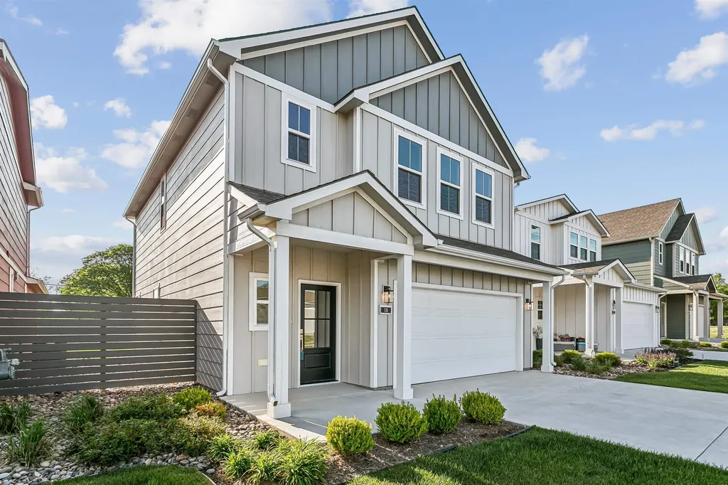 131 S Sunset Drive Andover KS 67002