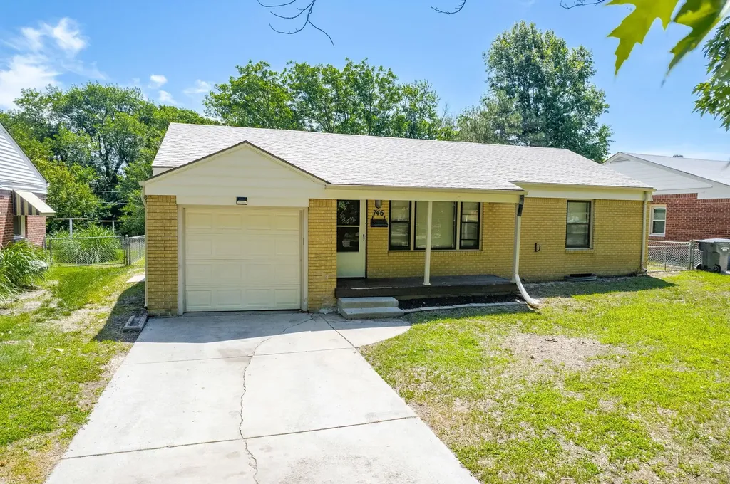 746 Governeour Wichita KS 67207