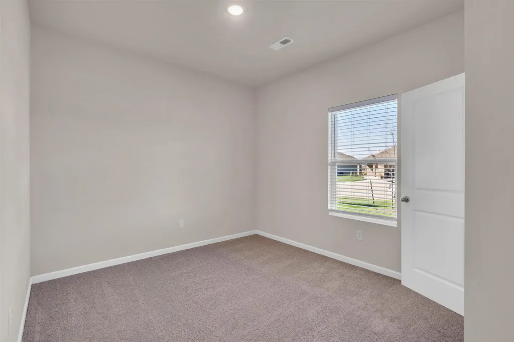 3139 E Highridge Court Park City KS 67219