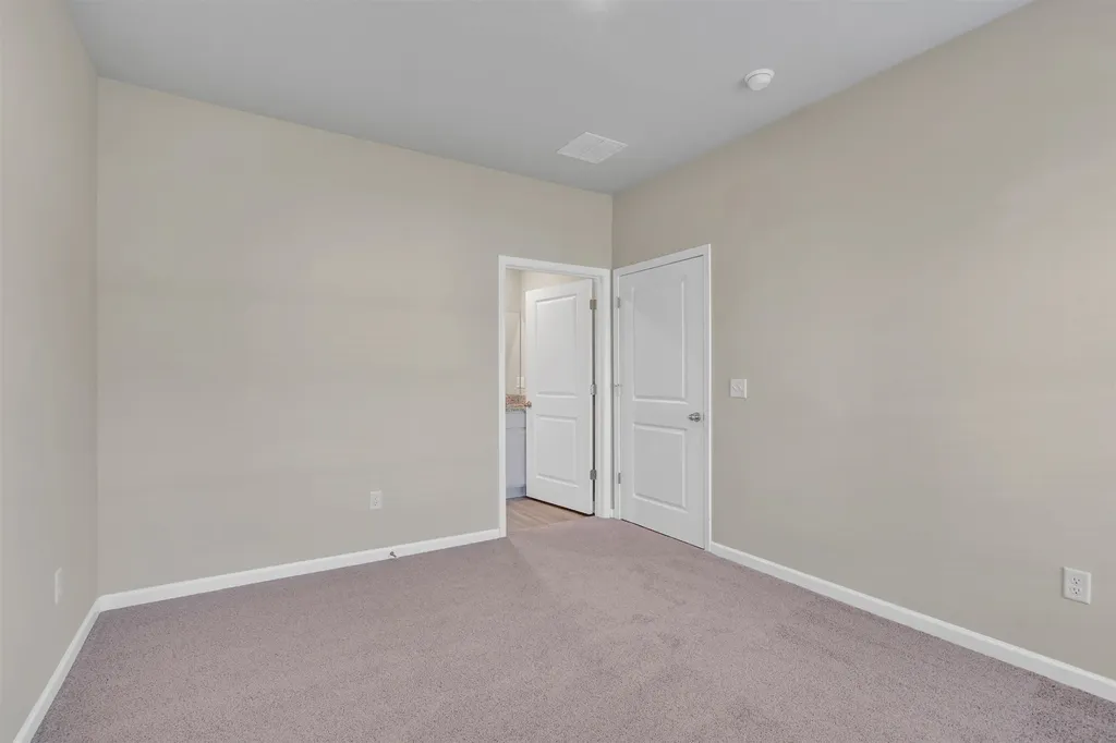 3139 E Highridge Court Park City KS 67219