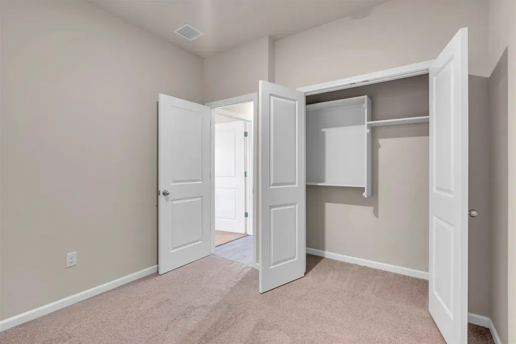 3139 E Highridge Court Park City KS 67219