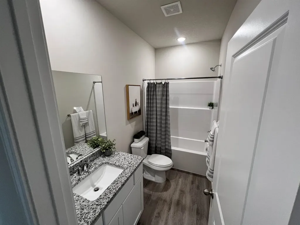 3139 E Highridge Court Park City KS 67219