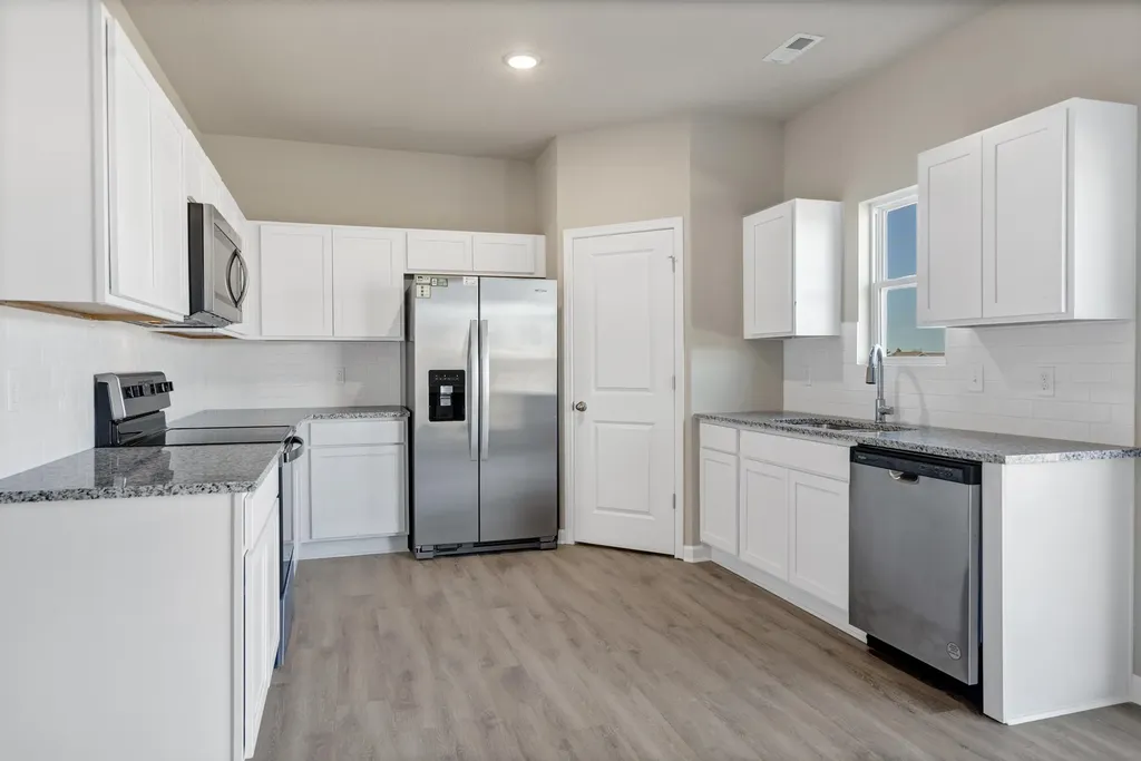 3139 E Highridge Court Park City KS 67219