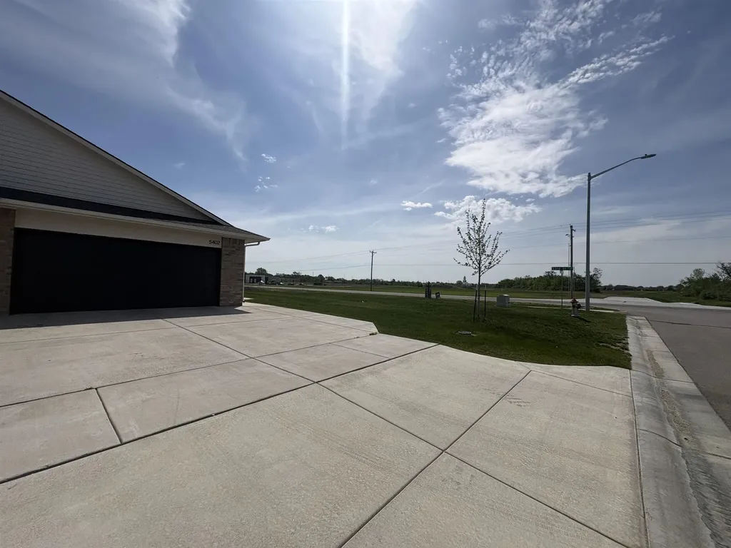 5402-5404 N Sandkey Court Wichita KS 67204