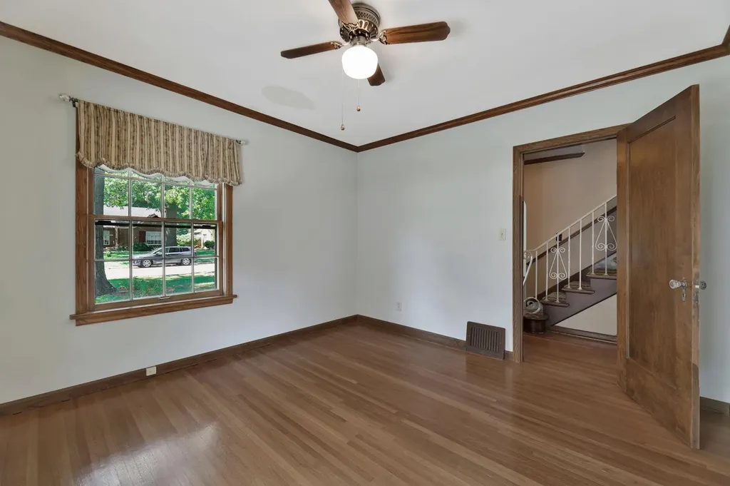 208 N Parkwood Lane Wichita KS 67208