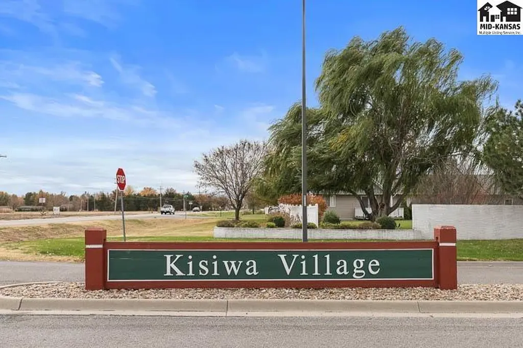 4 W Kisiwa Village Road Hutchinson KS 67502