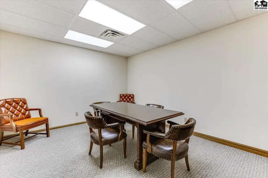 911 N Halstead Hutchinson KS 67501