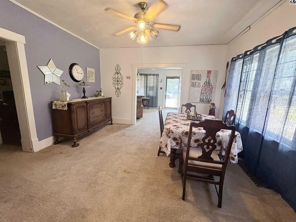 1715 N Maple Street Hutchinson KS 67502