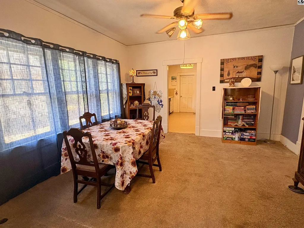 1715 N Maple Street Hutchinson KS 67502