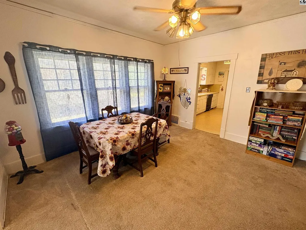 1715 N Maple Street Hutchinson KS 67502