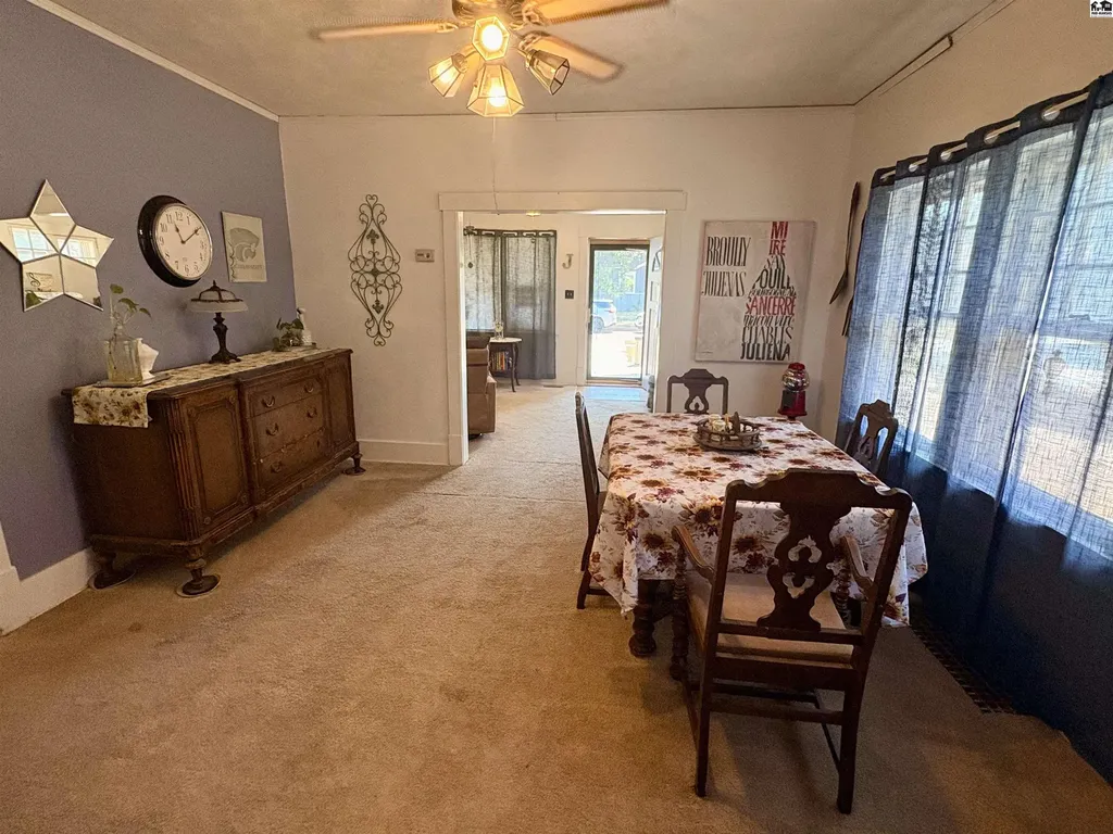 1715 N Maple Street Hutchinson KS 67502