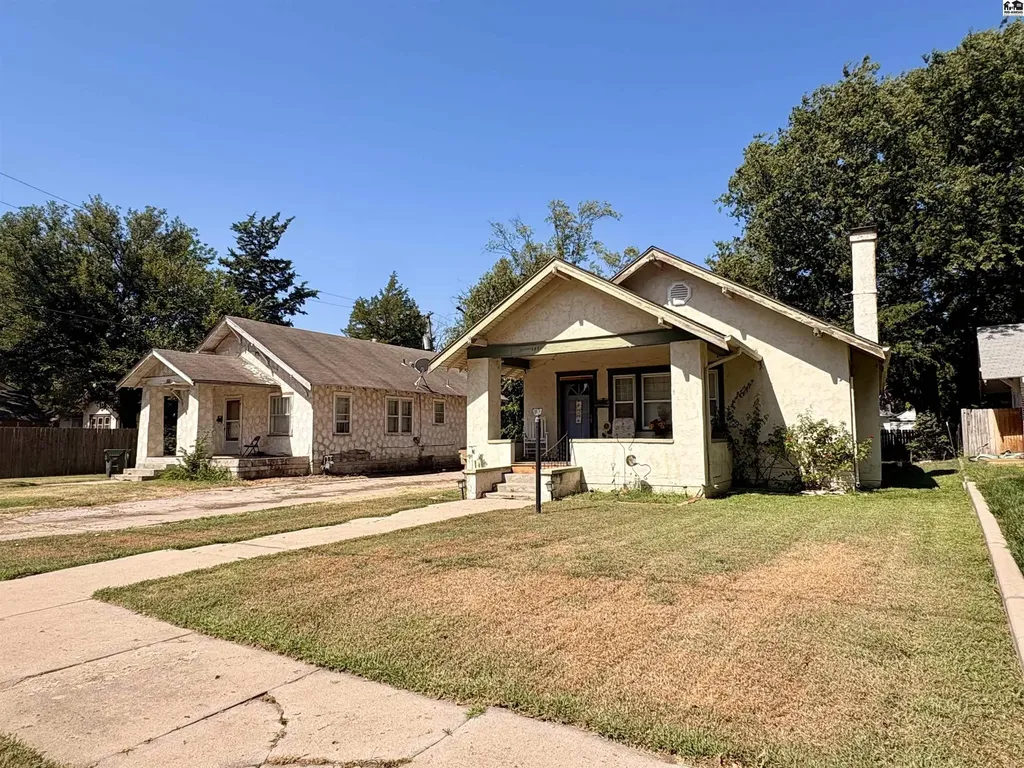 1715 N Maple Street Hutchinson KS 67502